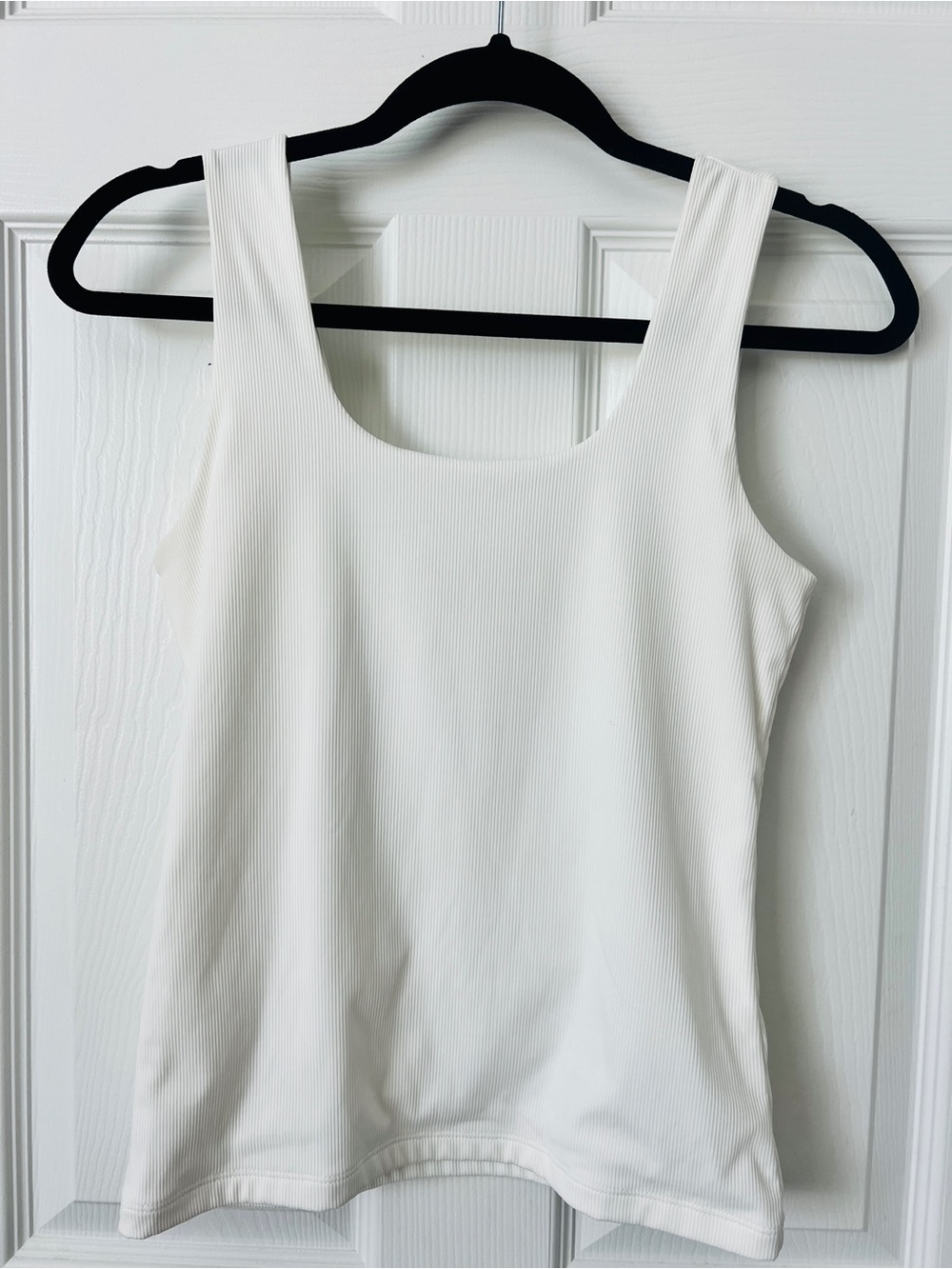Tahari White Ribbed Tank Top